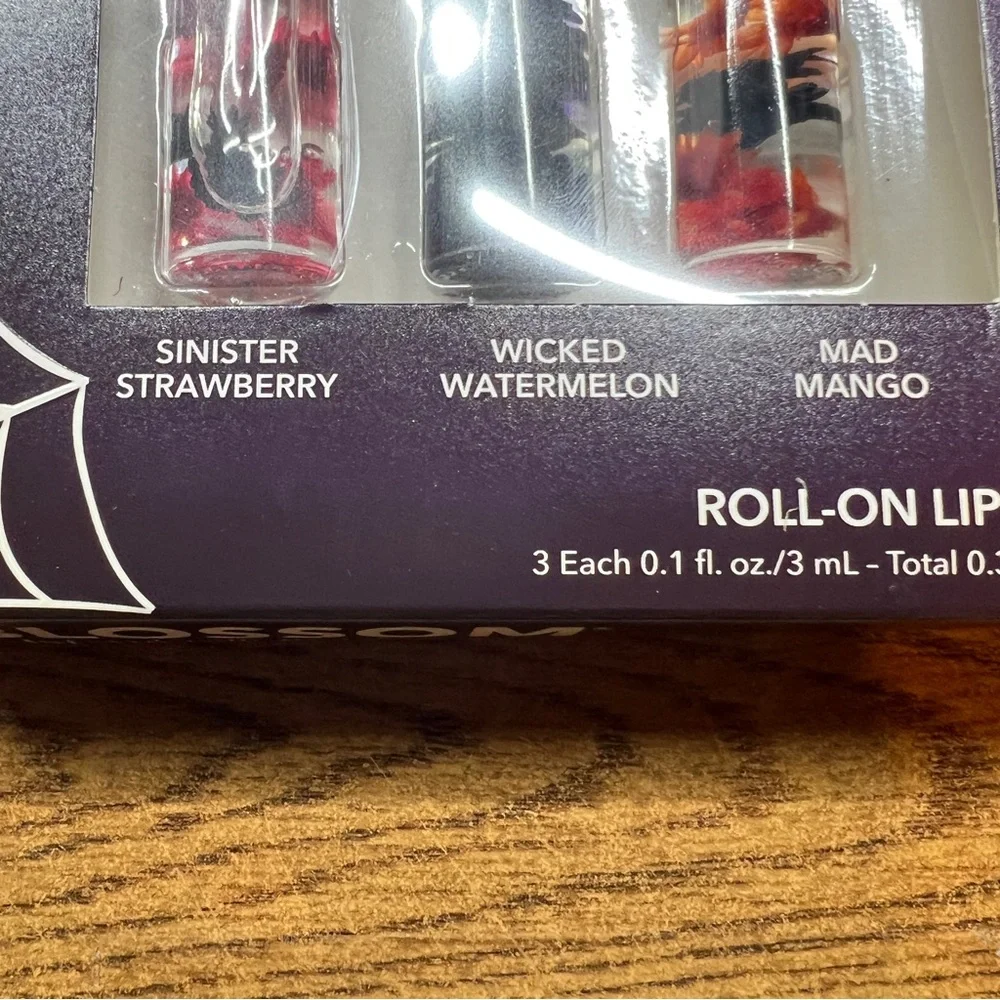 Blossom Real Flowers Roll-On Lip Gloss Infused with Real Flowers New in Box